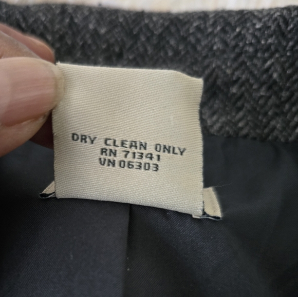 S O L D  LL Bean Dark Gray Tweed Wool Blend Tailored Blazer size L/P - Picture 8 of 15